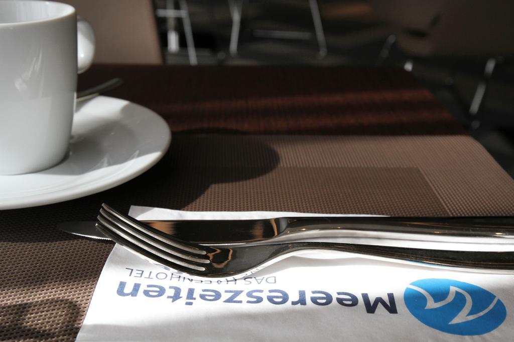 Hafenhotel Meereszeiten 하일리겐하펜 외부 사진