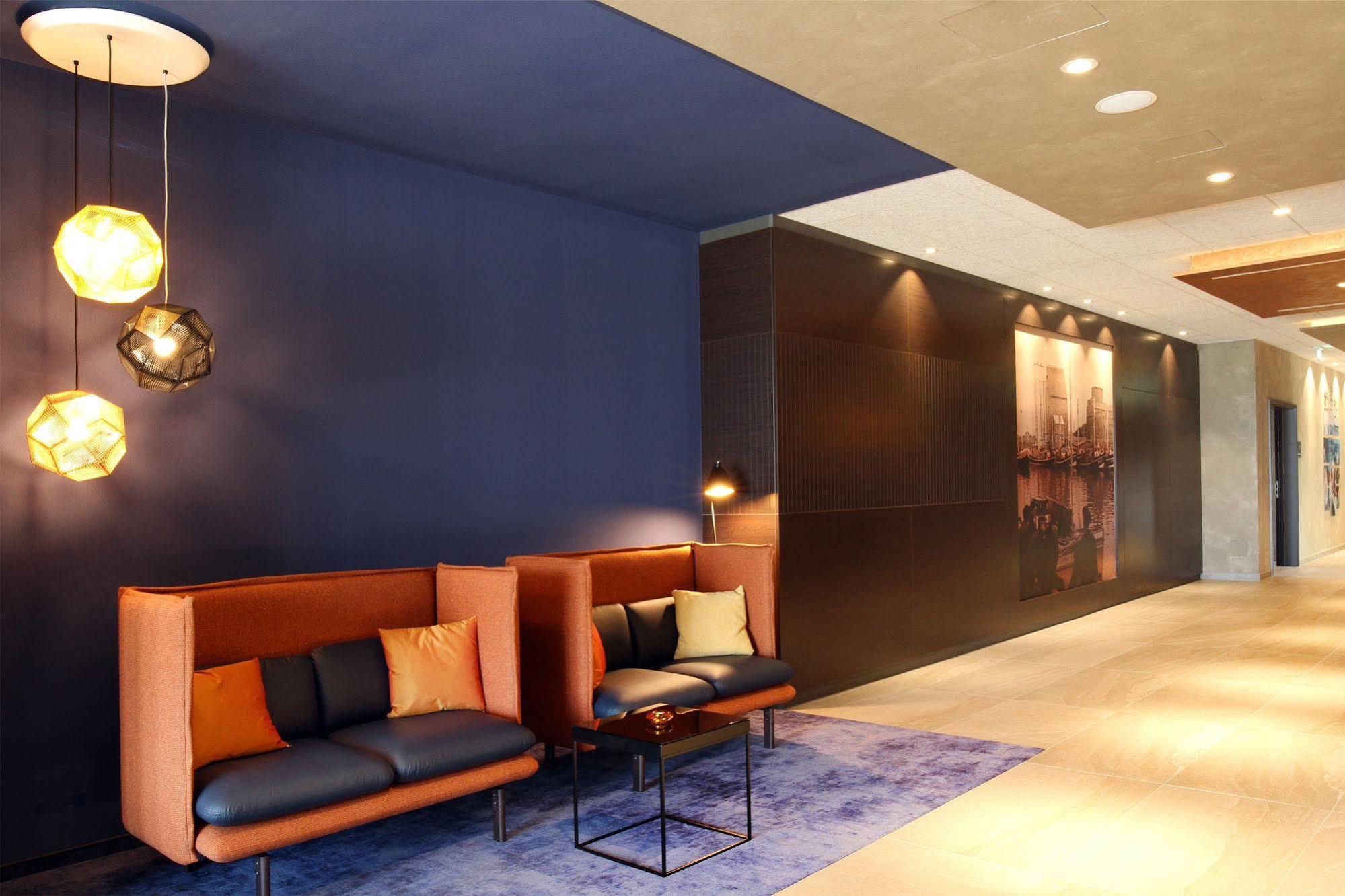 Hafenhotel Meereszeiten 하일리겐하펜 외부 사진